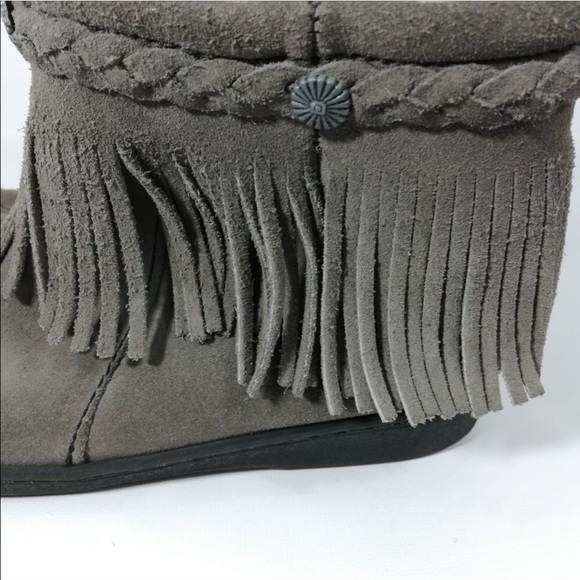 2 pairs MINNETONKA Moccasin fringe shearling Suede Booties - Picture 4 of 13